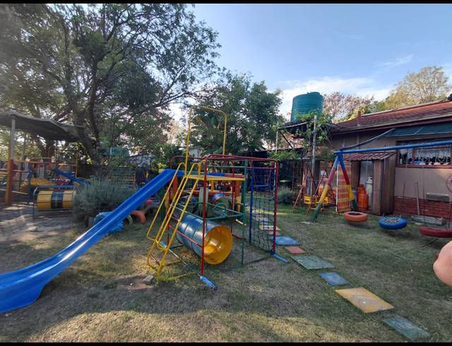 5 BEDROOM FREEHOLD FOR SALE IN ELANDSRAND
